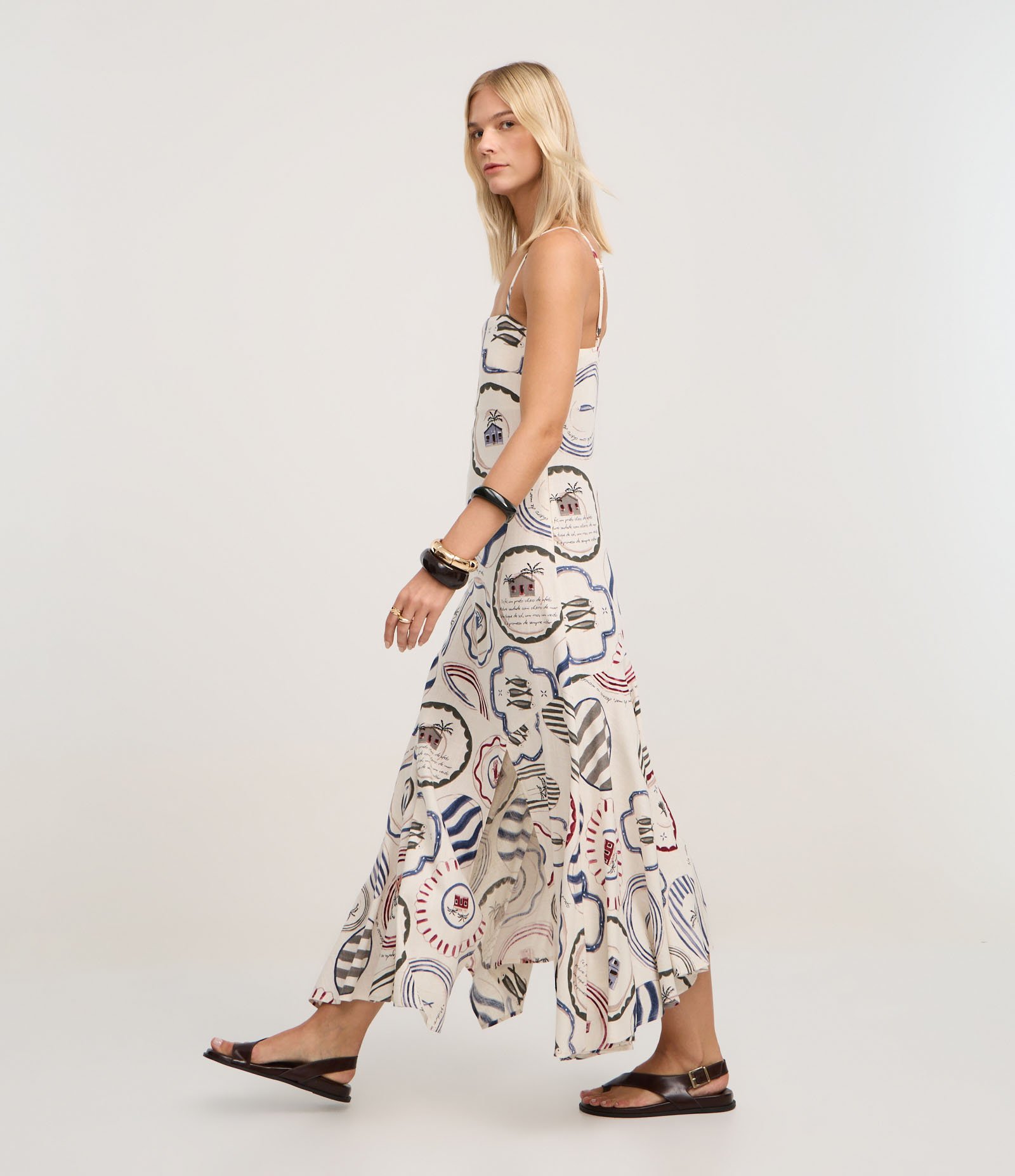 Vestido Evasê Midi em Viscolinho com Estampa Tropical Costeira Multicores 4