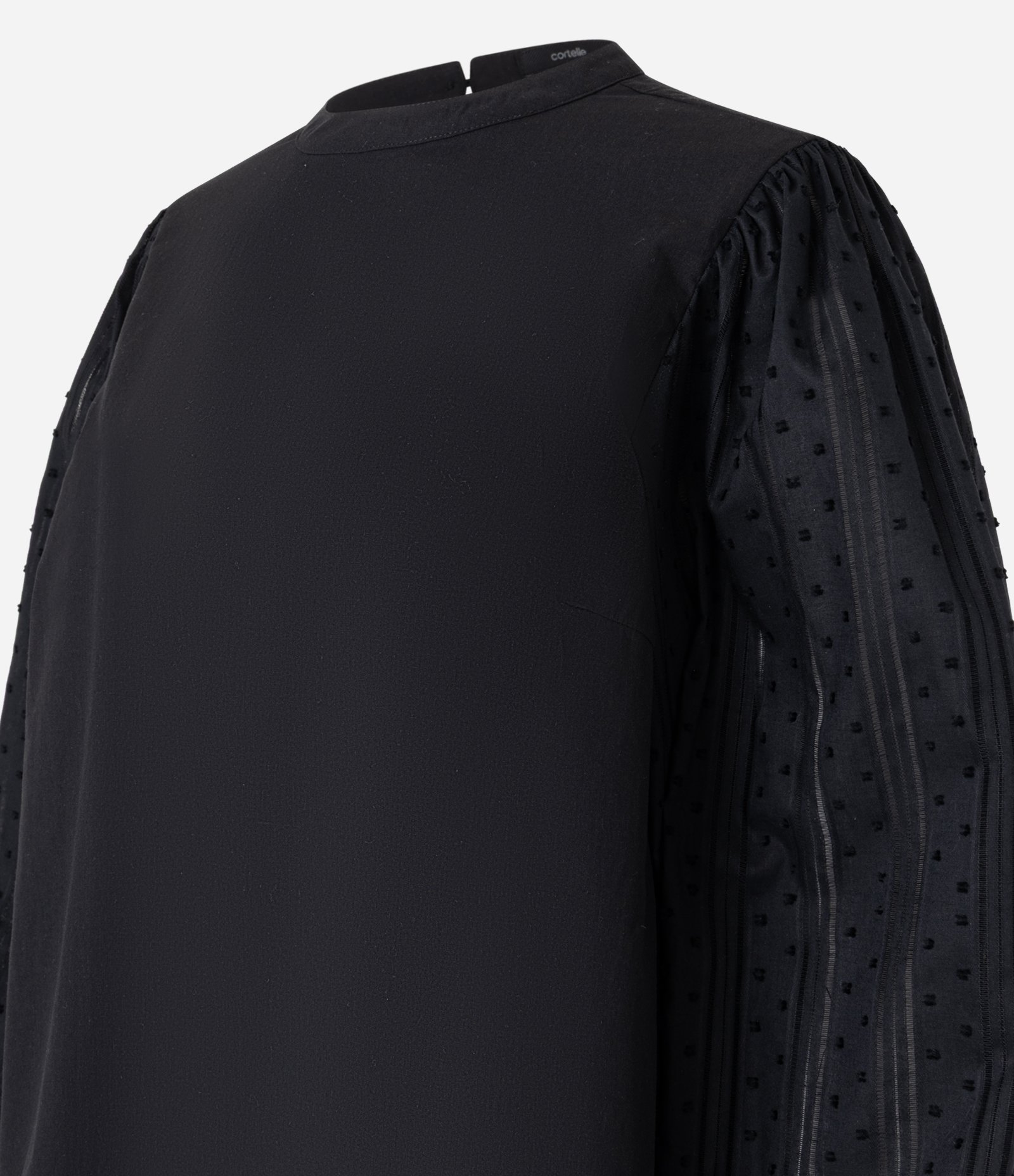 Blusa em Tricoline Texturizada com Botões nos Punhos Preto 6