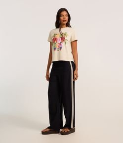 Calça Reta em Viscose com Detalhe Contrastante na Lateral