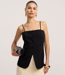 Blusa Alfaiatada de Alça com Decote Reto e Botões Forrados