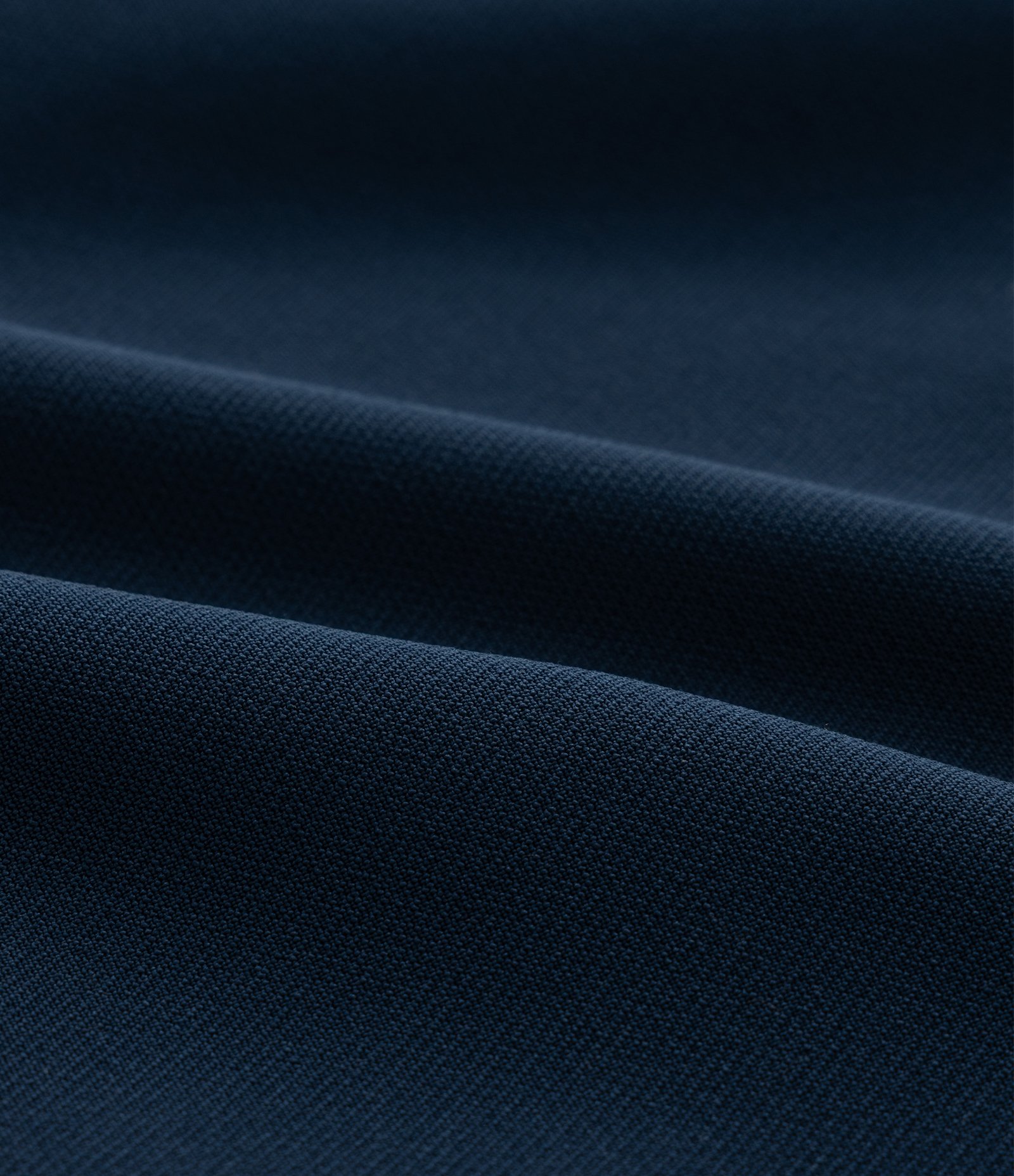 Short Alfaiataria com Elástico e Dois Botões no Cós Curve & Plus Size Azul Marinho 7