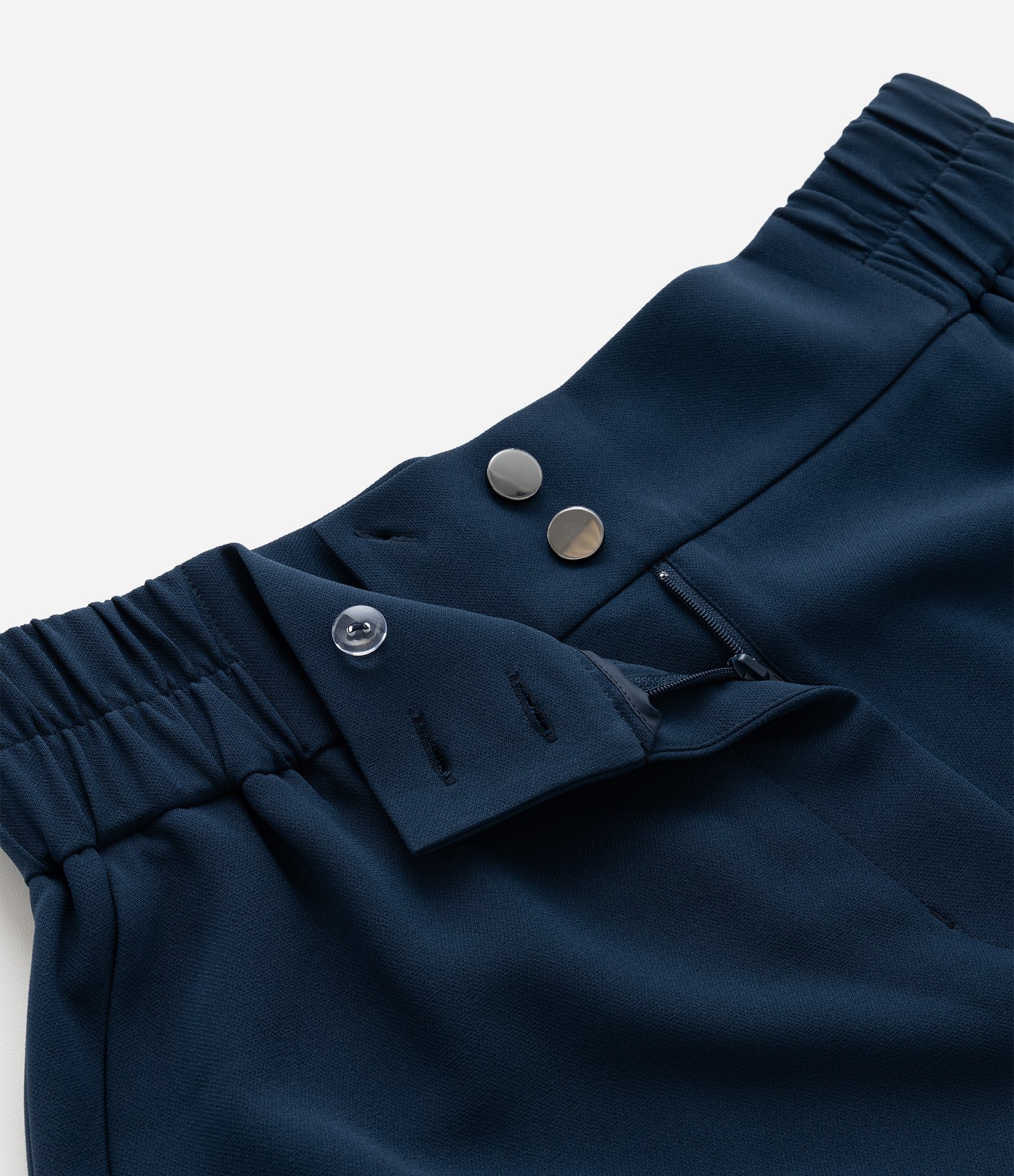 Short Alfaiataria com Elástico e Dois Botões no Cós Curve & Plus Size Azul Marinho 8