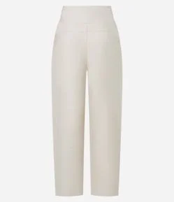 Calça Carrot em Alfaiataria Botões na Lateral da Barra