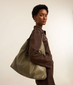 Bolsa Hobo Grande em Pu