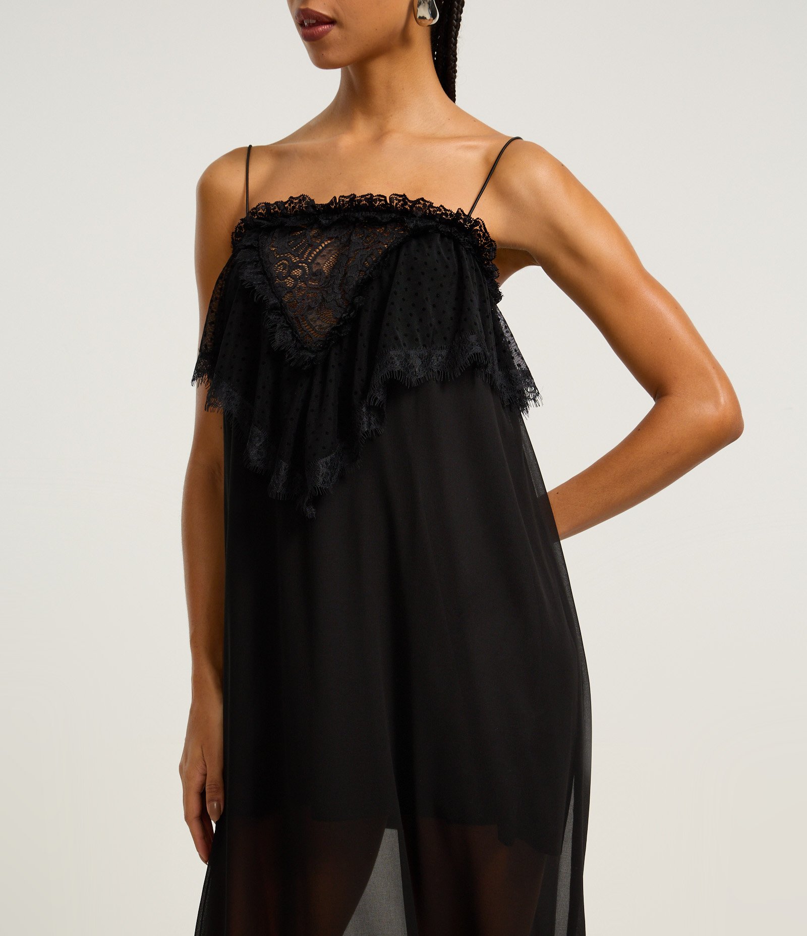 Vestido Longo em Renda com Babado e Transparência Preto 2