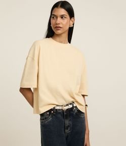 Camiseta Boxy em Algodão com Gola Redonda