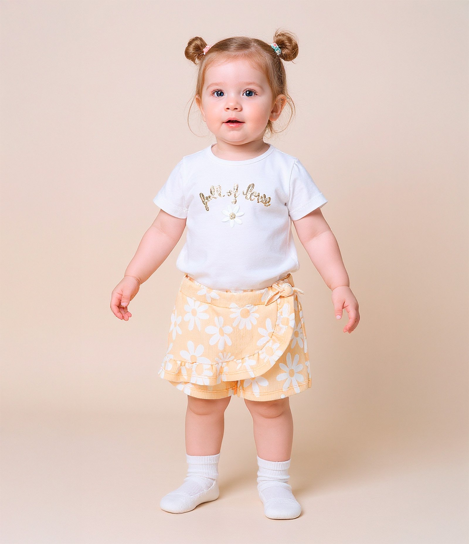 Conjunto Infantil com Body e Short Saia Estampado Floral - Tam 0 a 18 meses Branco/Laranja Claro 1