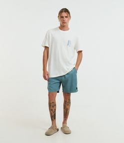 Bermuda com Amarração e Etiqueta Emborrachada