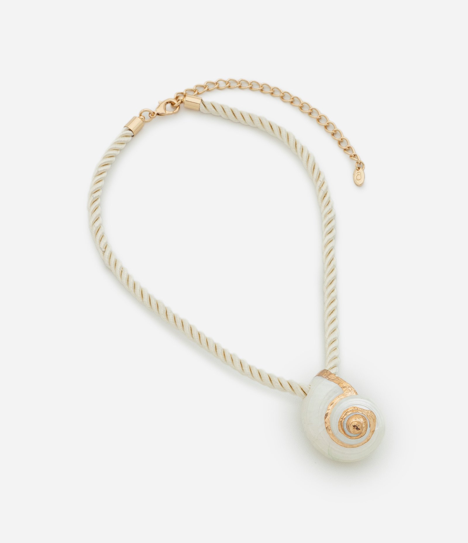 Colar Curto em Cordão com Pingente Concha Off White 3