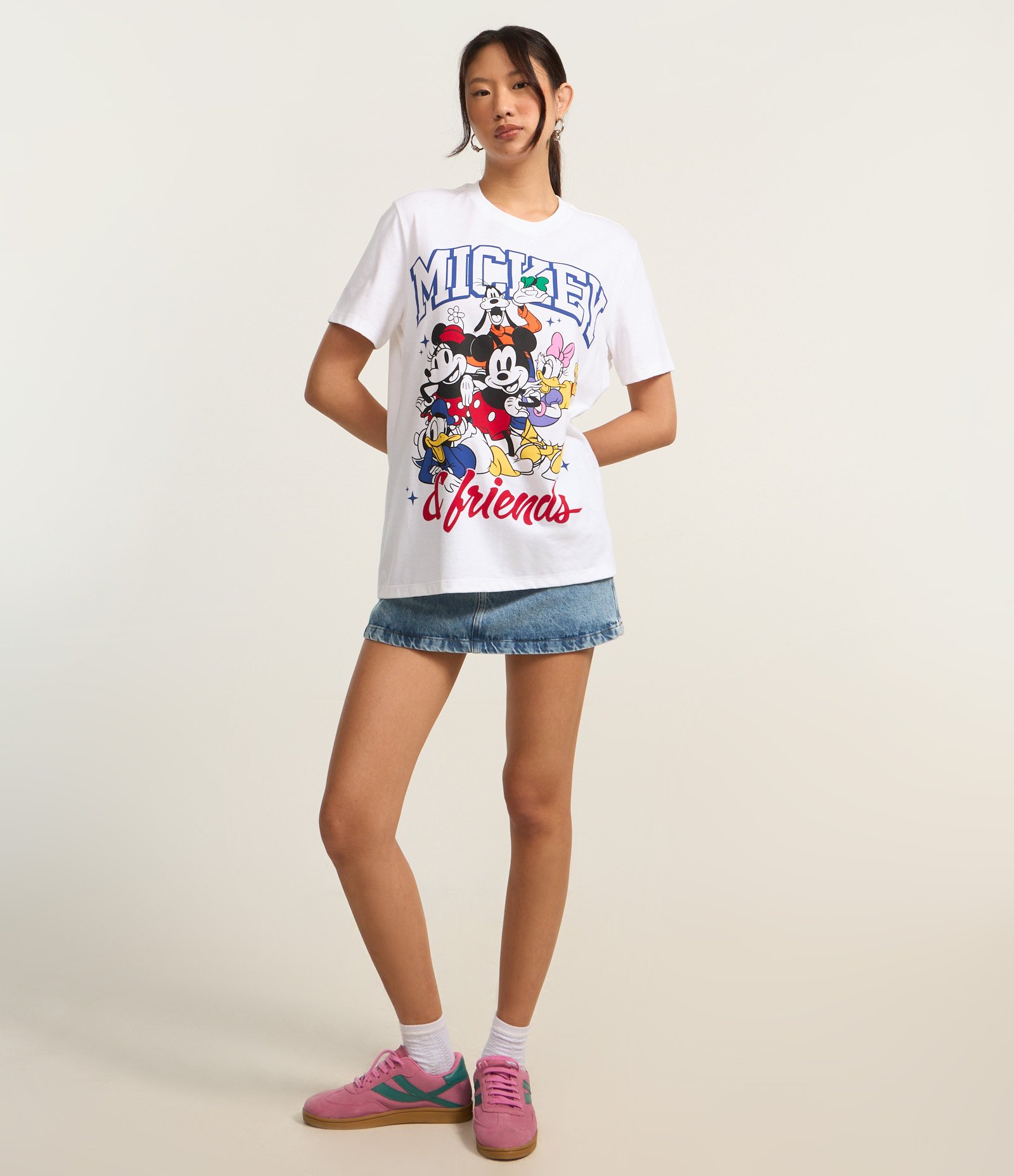 Camiseta Alongada em Algodão com Estampa Mickey e Friends Branco 2