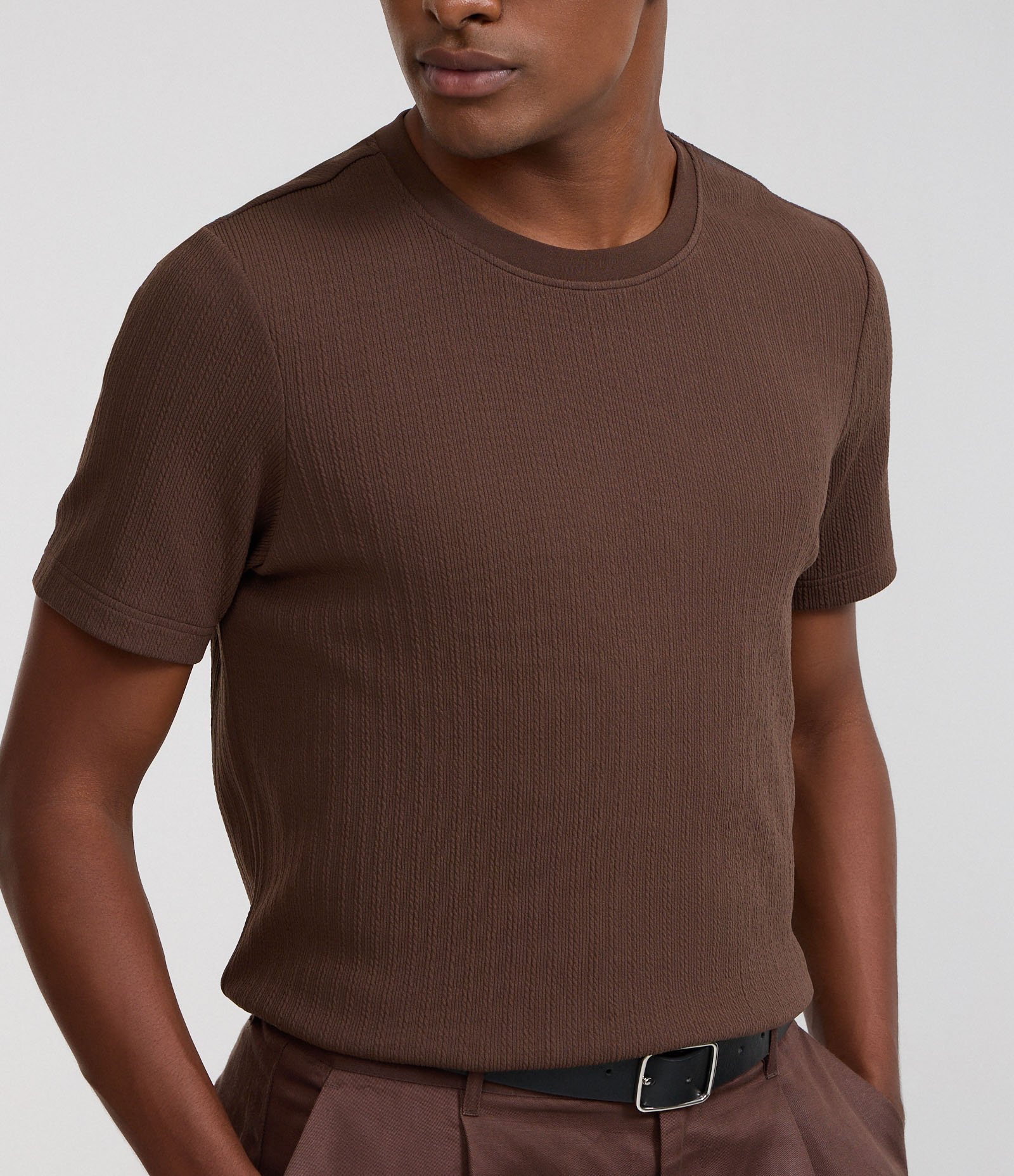 Camiseta Slim com Textura Vertical Marrom 3