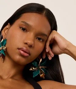 Maxi Brinco em Resina com Formato de Flor