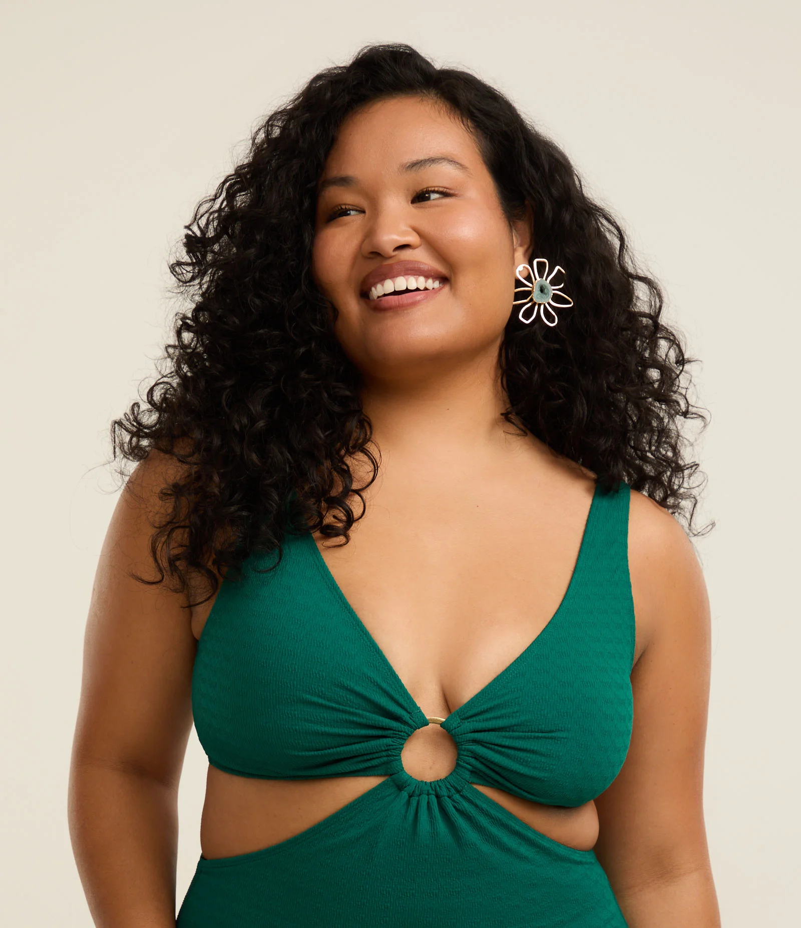 Maiô em Microfibra Texturizada com Argola Curve & Plus Size Verde 2