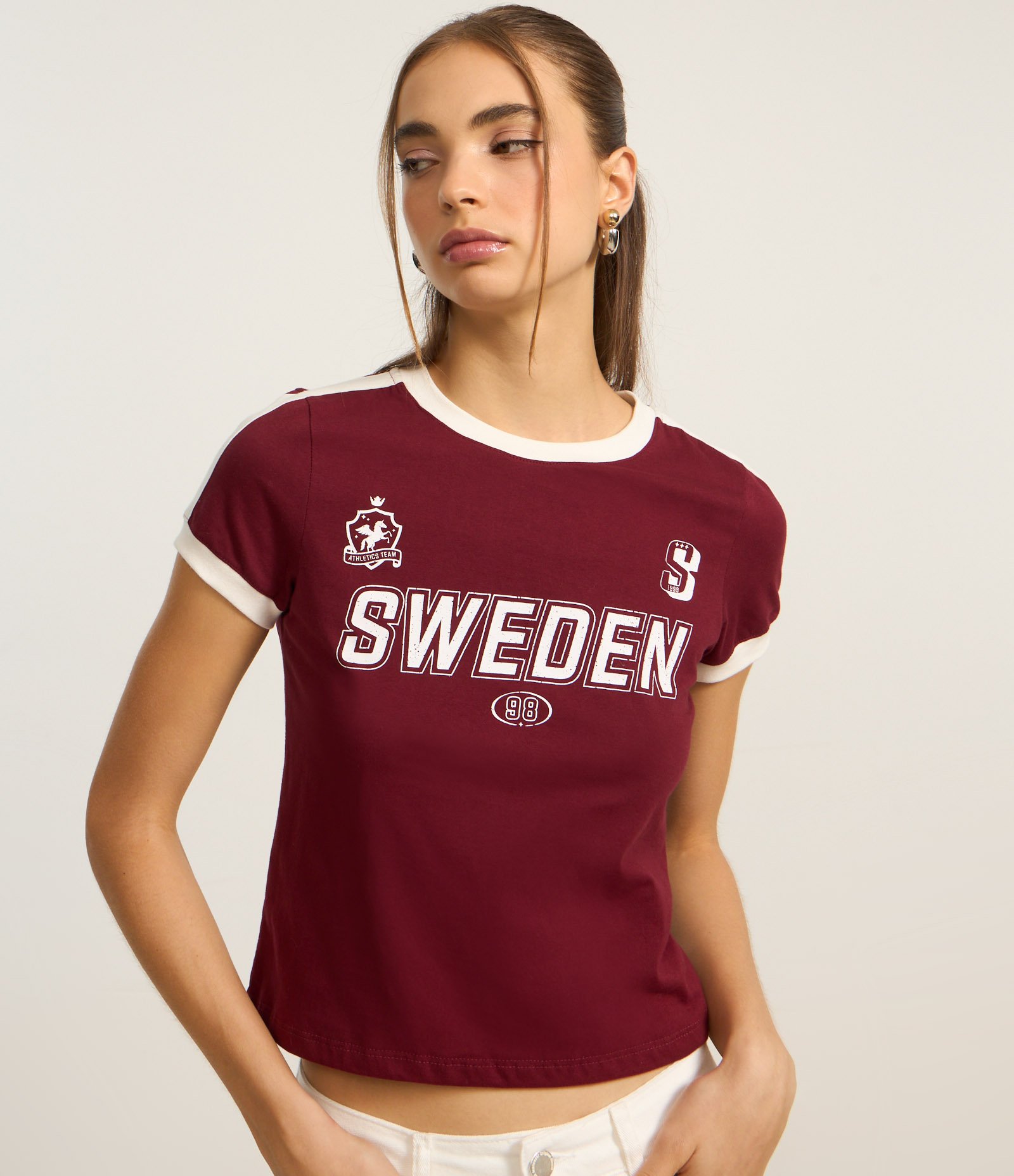 Blusa New T-shirt em Algodão com Lettering Sweden Bordô 3