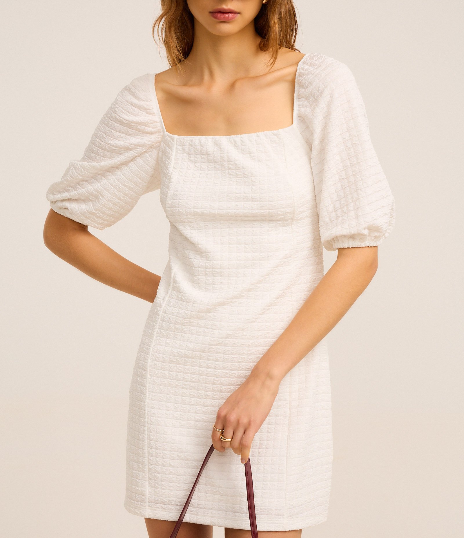 Vestido Curto Texturizado com Manga Bufante Off White 3