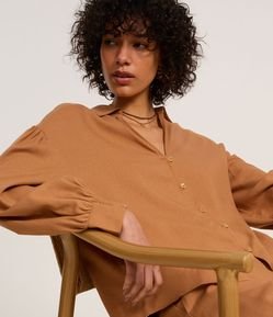 Camisa Oversized em Viscose e Linho com Botões