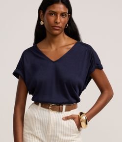 Blusa em Flamê com Entremeio na Manga Dobrada