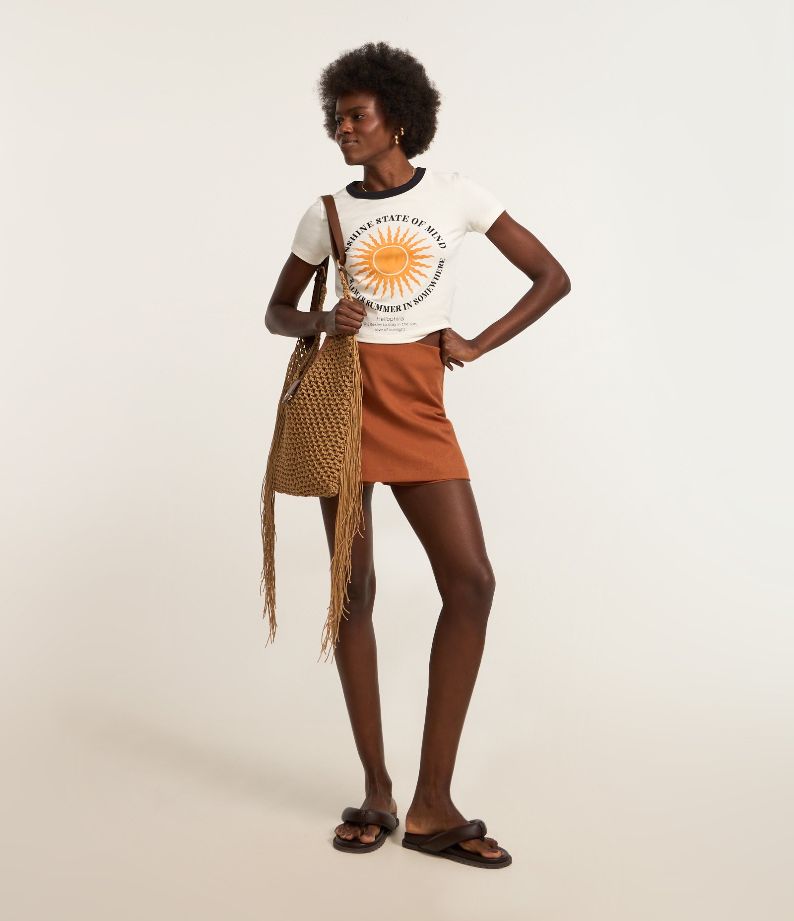 Short Saia Alfaiataria em Viscose com Zíper Lateral Marrom 1