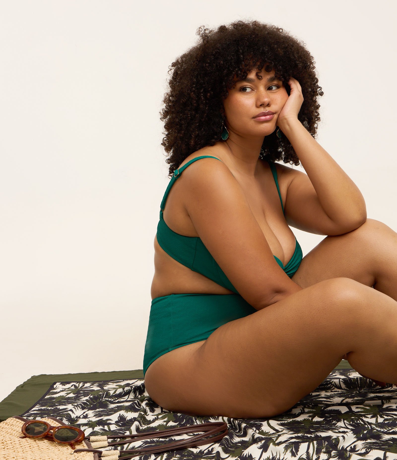 Biquíni Calcinha Hot Pants em Microfibra Texturizada Curve & Plus Size Verde 1