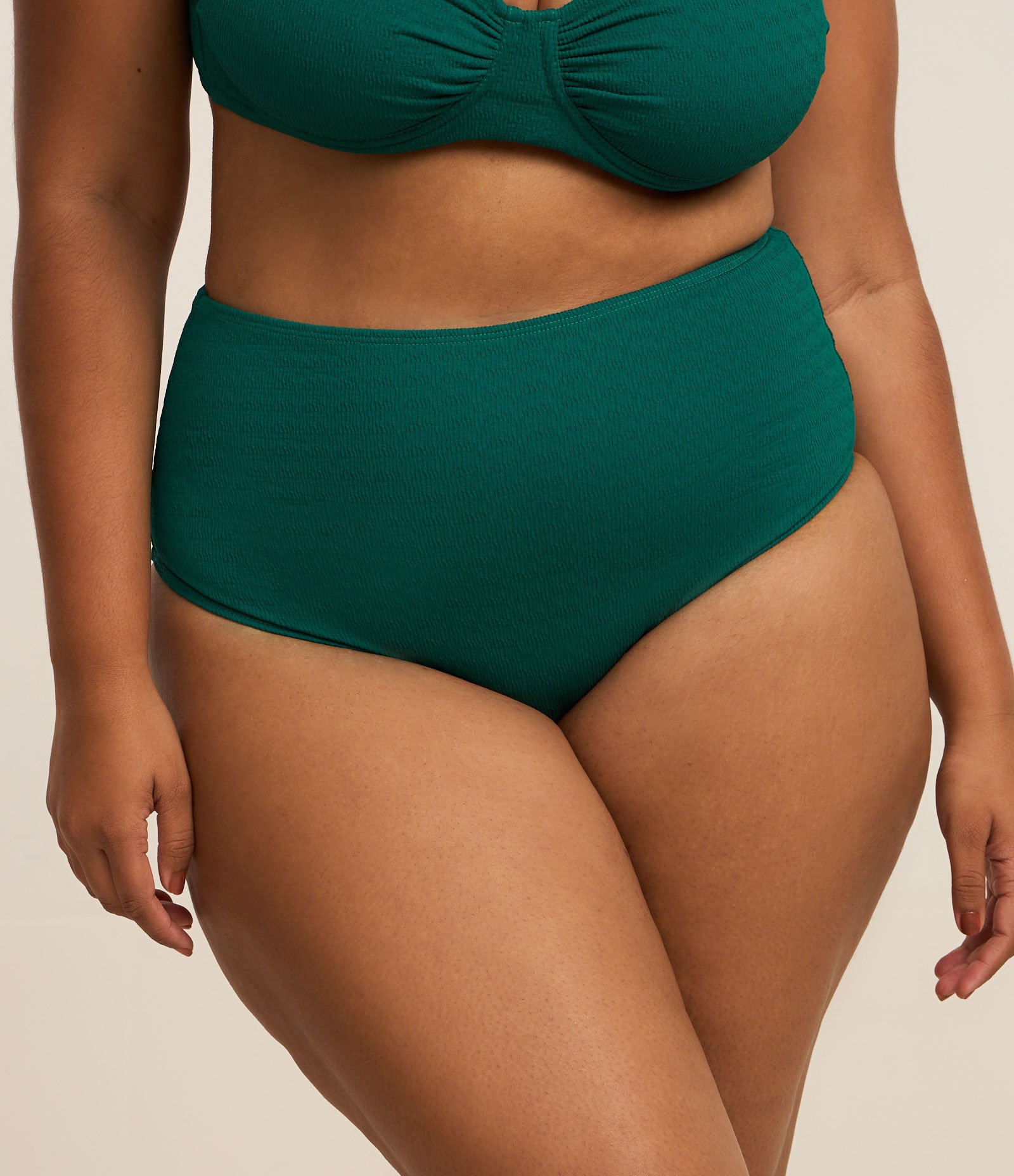 Biquíni Calcinha Hot Pants em Microfibra Texturizada Curve & Plus Size Verde 2