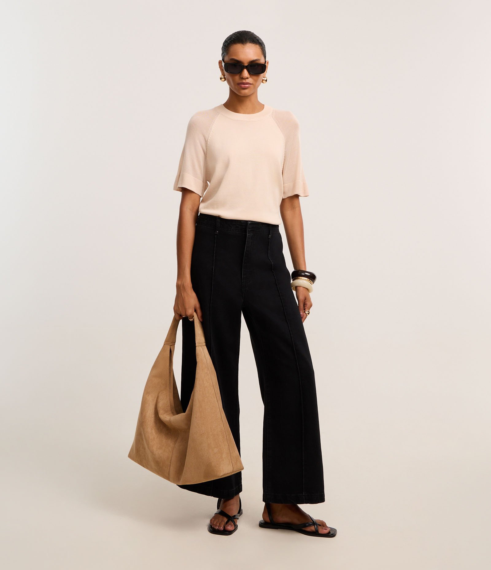 Blusa em Tricô com Cava Raglan e Manga Transparente Bege 2