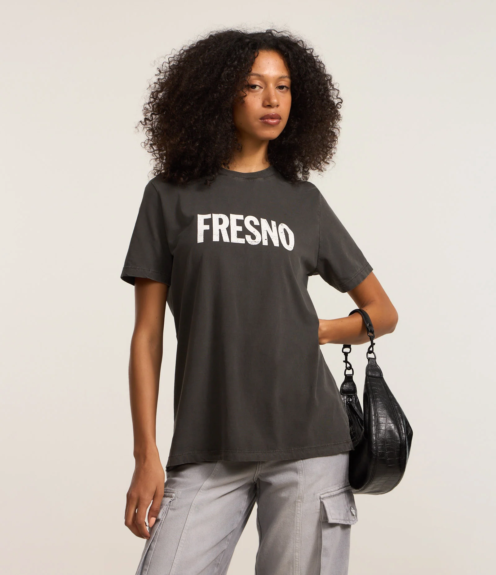 Camiseta Alongada em Algodão com Estampa Fresno Preto 1