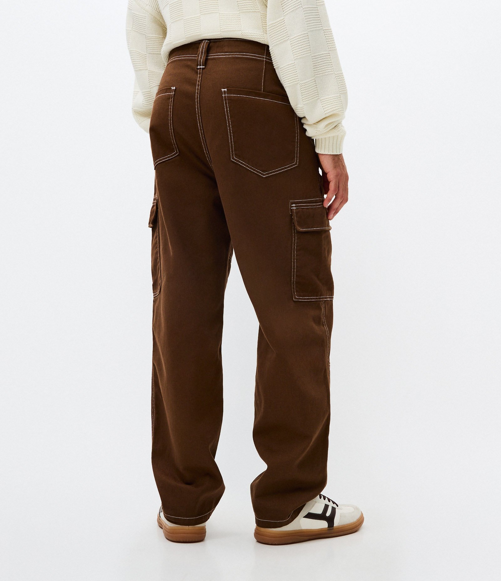 Calça Baggy em Sarja com Pespontos Contrastantes Marrom 3
