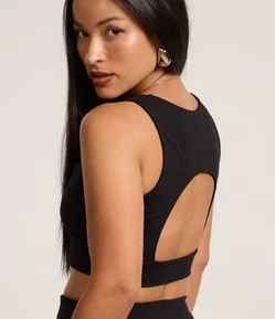 Blusa Cropped em Ponto Roma com Recorte Vazado nas Costas