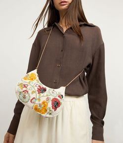 Bolsa Hobo com Alça Corrente e Miçanga Floral