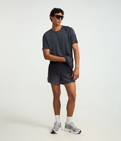 Bermuda Esportiva  Running com Bolso Funcional e Estampa Degrade