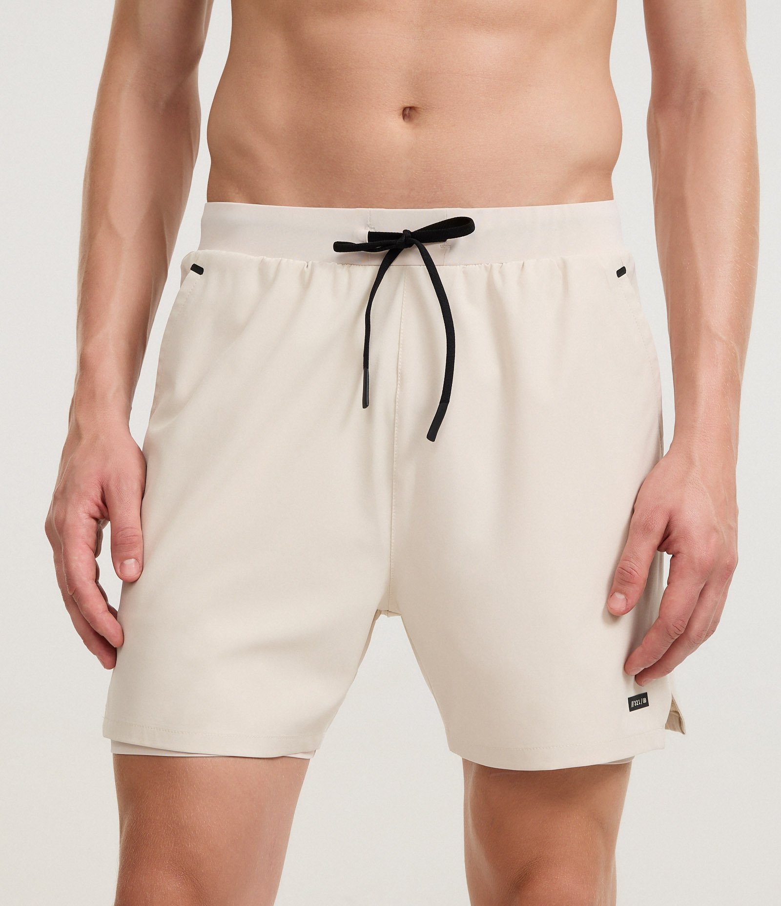 Bermuda Esportiva Corrida com Short de Compressão Bege 2