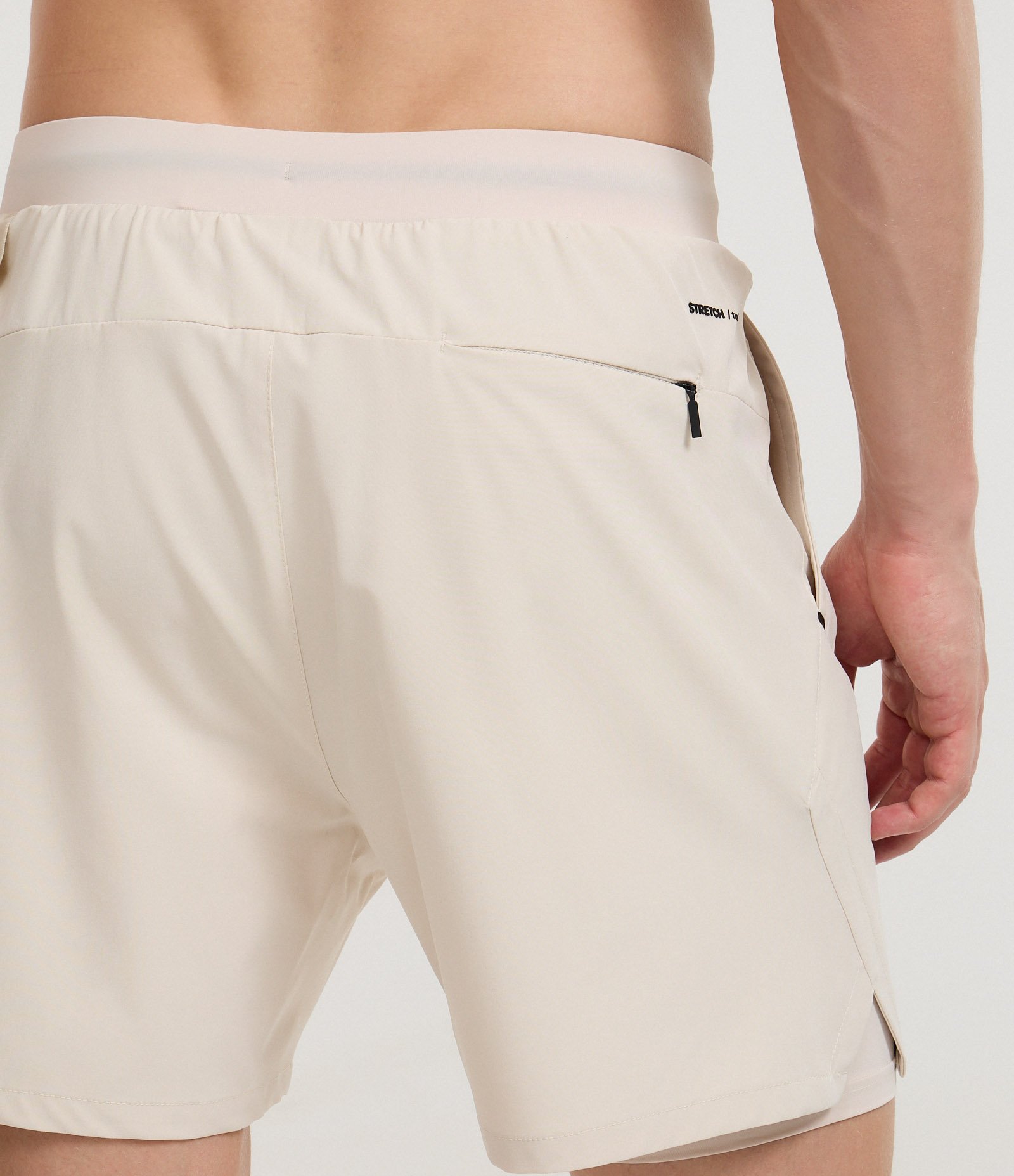 Bermuda Esportiva Corrida com Short de Compressão Bege 3