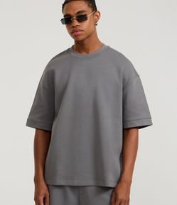 Camiseta Oversized em Moletinho com Cava Deslocada
