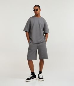 Bermuda em Algodão com Bolsos