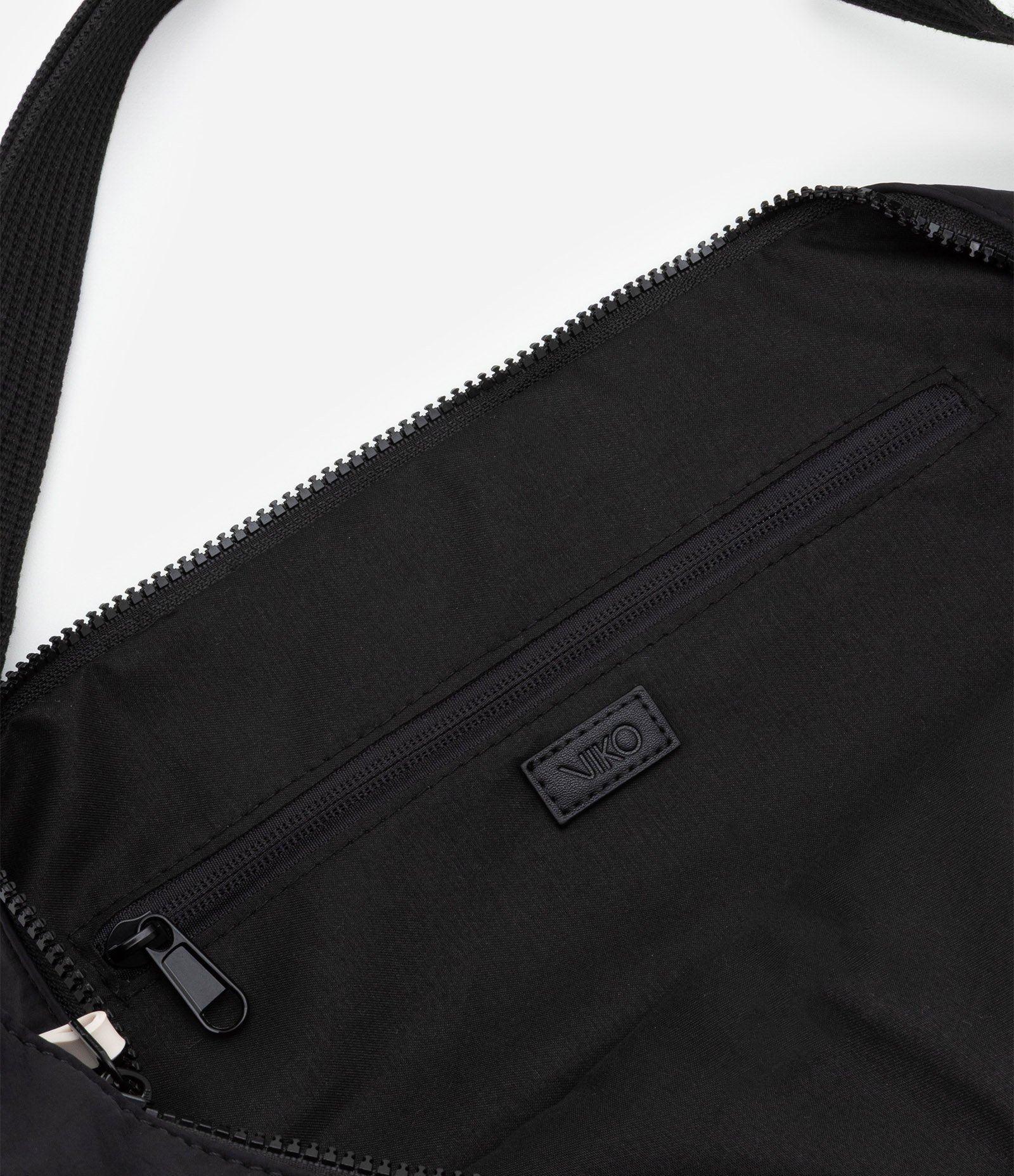 Bolsa Hobo com Alças Ajustáveis e Bolsos Preto 5