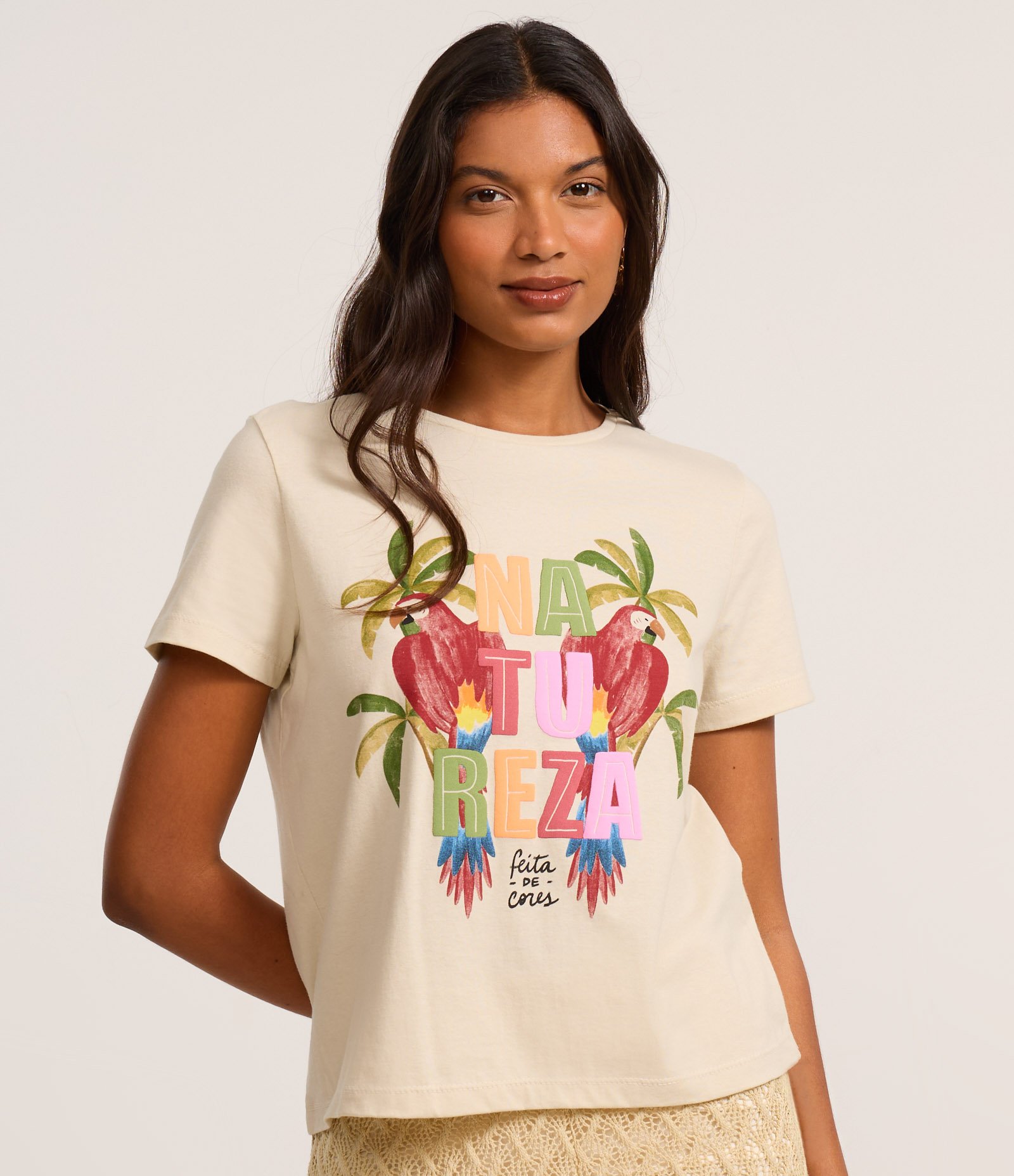 Camiseta em Algodão com Estampa Tropical Natureza Bege 3