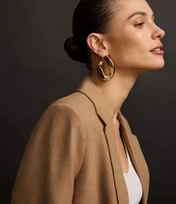 Brinco Argola com Forma Orgânica