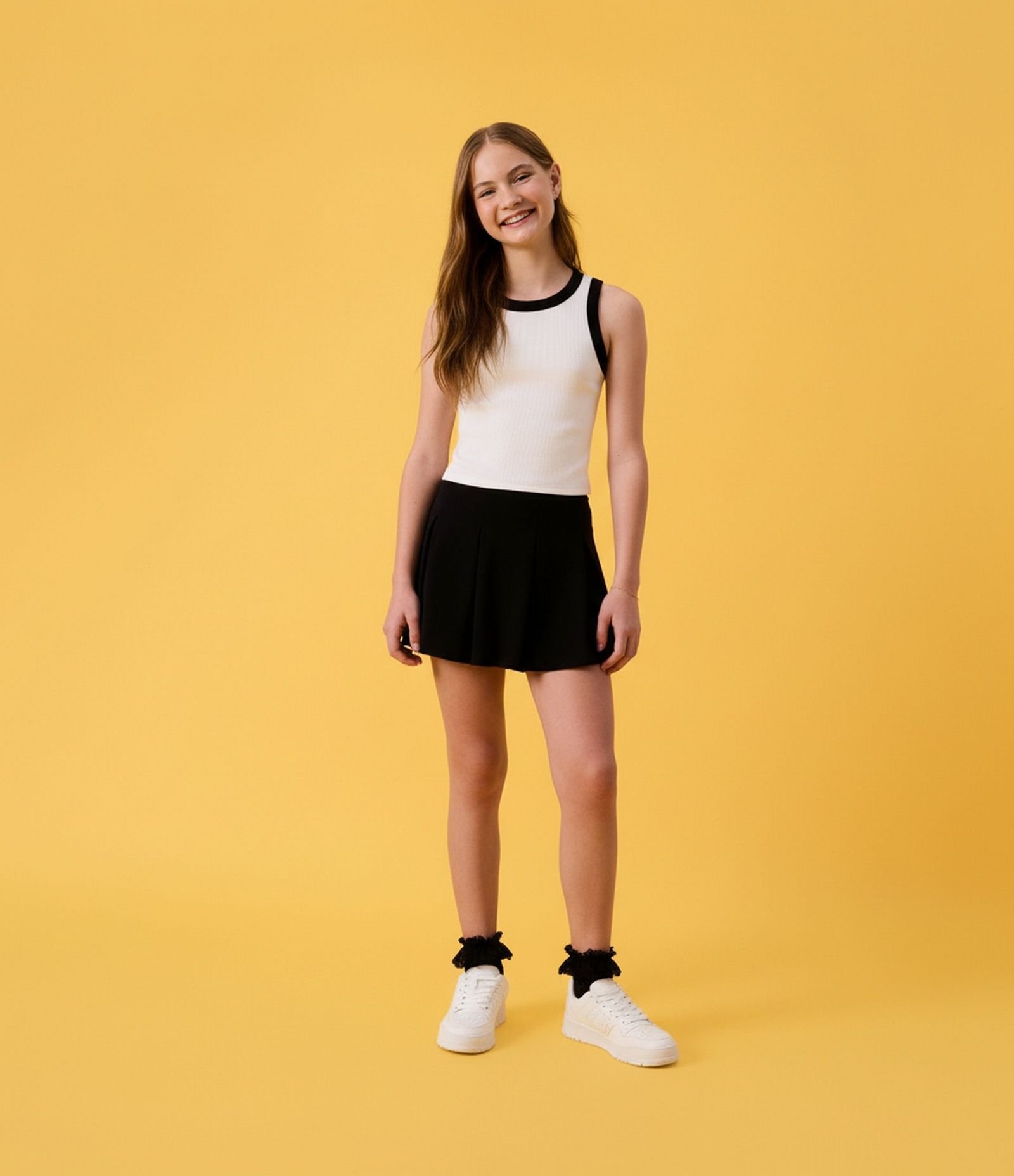 Short Saia Infantil com Preguinhas - Tam 5 a 14 Anos Preto 1