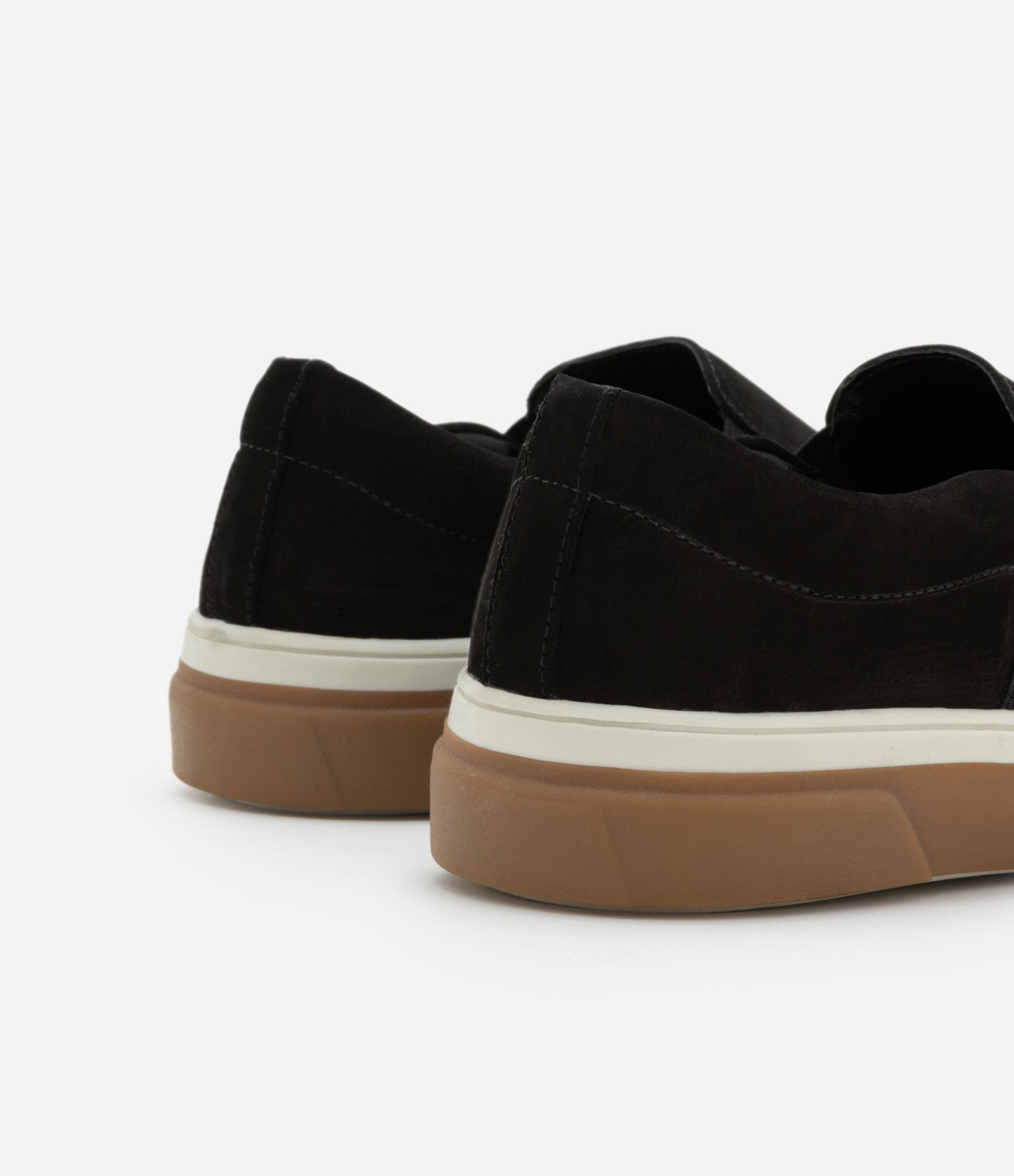 Tênis Slip On em Nobuck com Sola Bicolor Preto 4