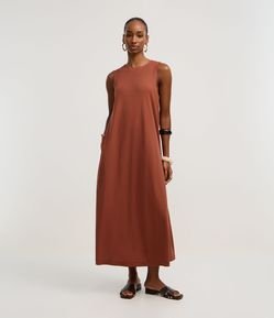 Vestido Evasê Long Midi em Orly com Gola Redonda