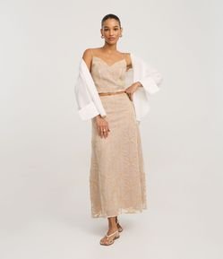 Saia Evasê Midi com Ponto Vazado e Bordado Folhagem