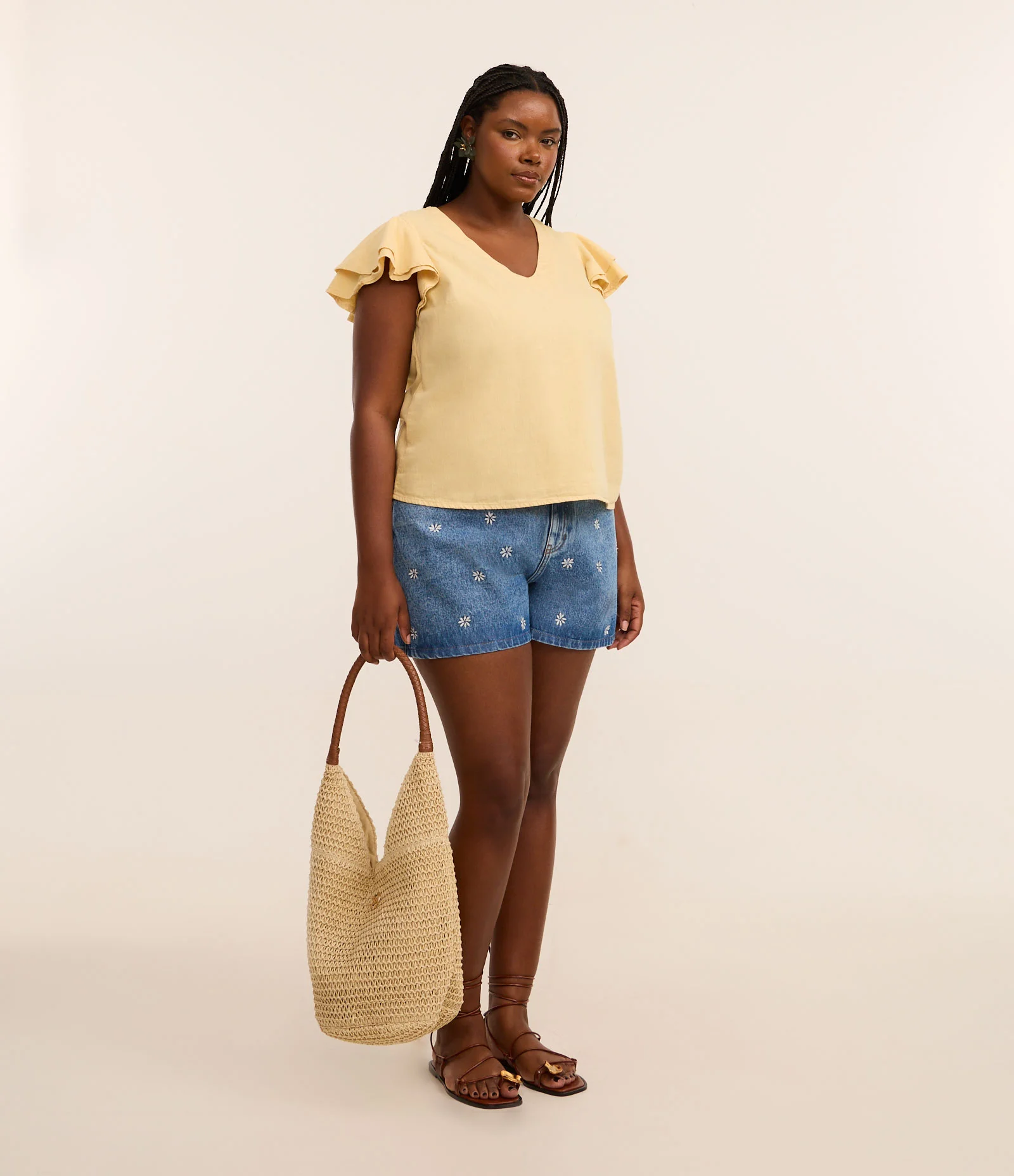 Blusa Evasê em Sarja com Manga Dupla Amarale Manteiga 2