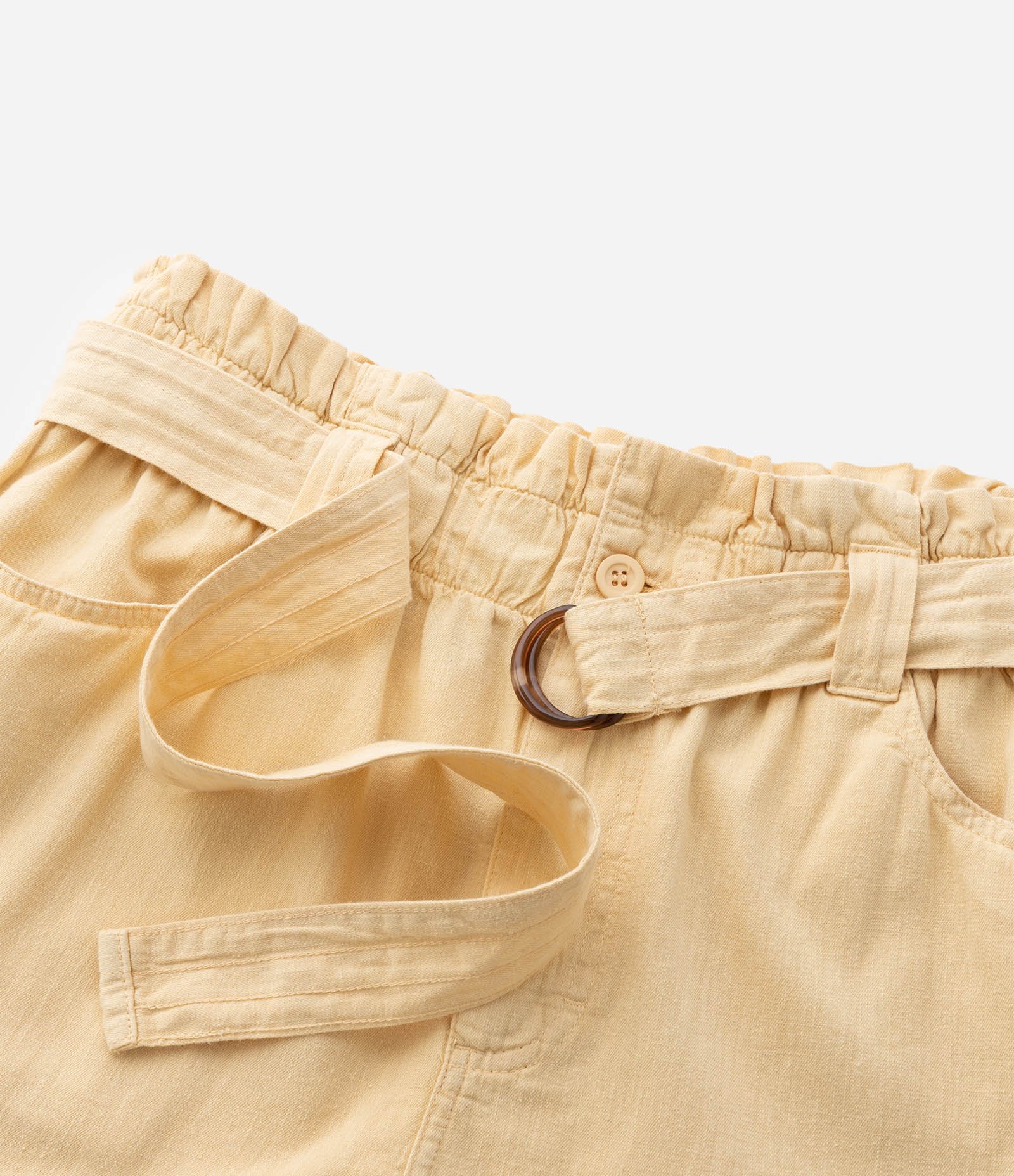 Short em Sarja com Cinto Curve & Plus Size Amarelo Manteiga 8