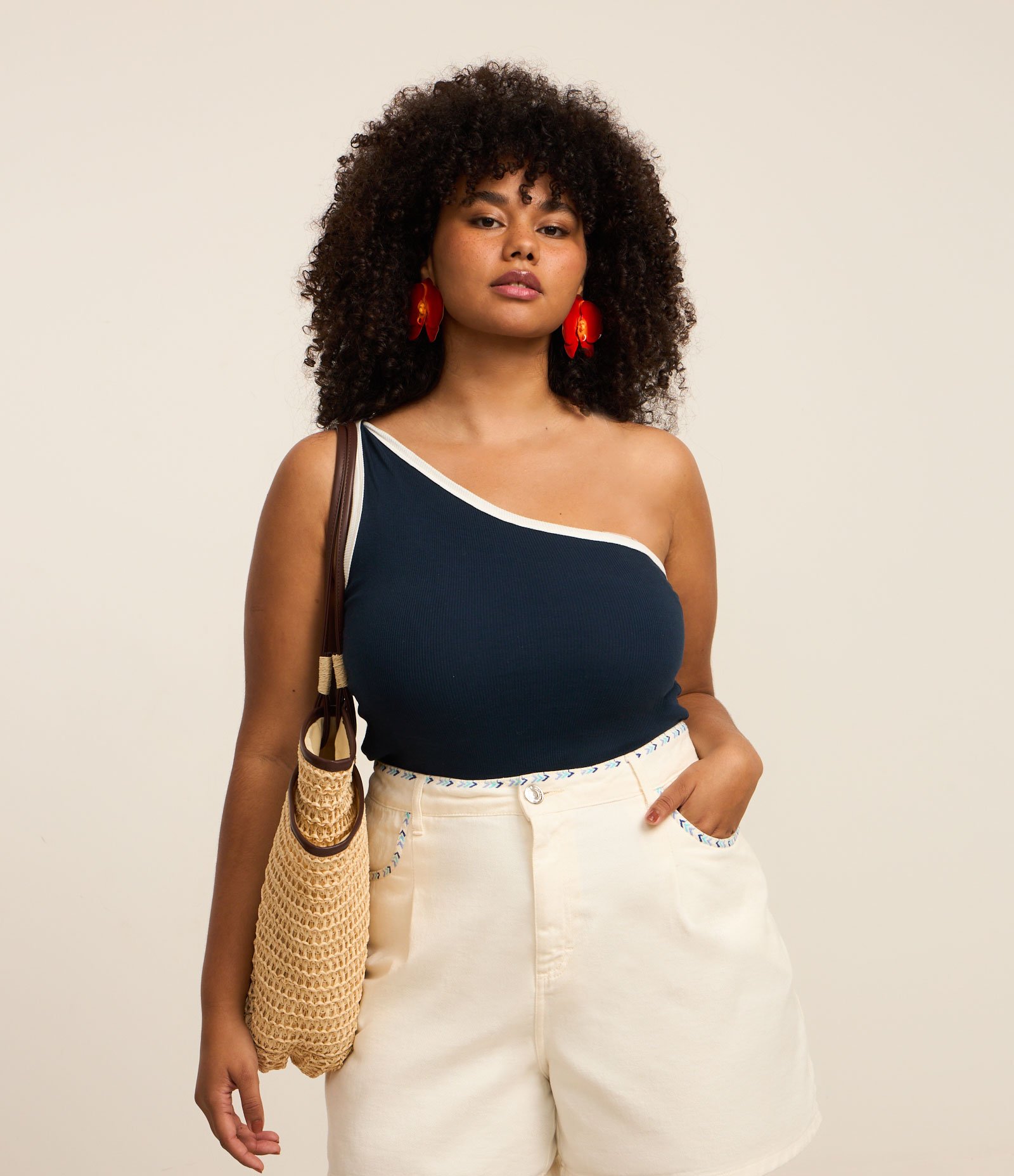 Blusa Ombro Único em Ribana com Viés Contrastante Curve & Plus Size Azul Marinho 1