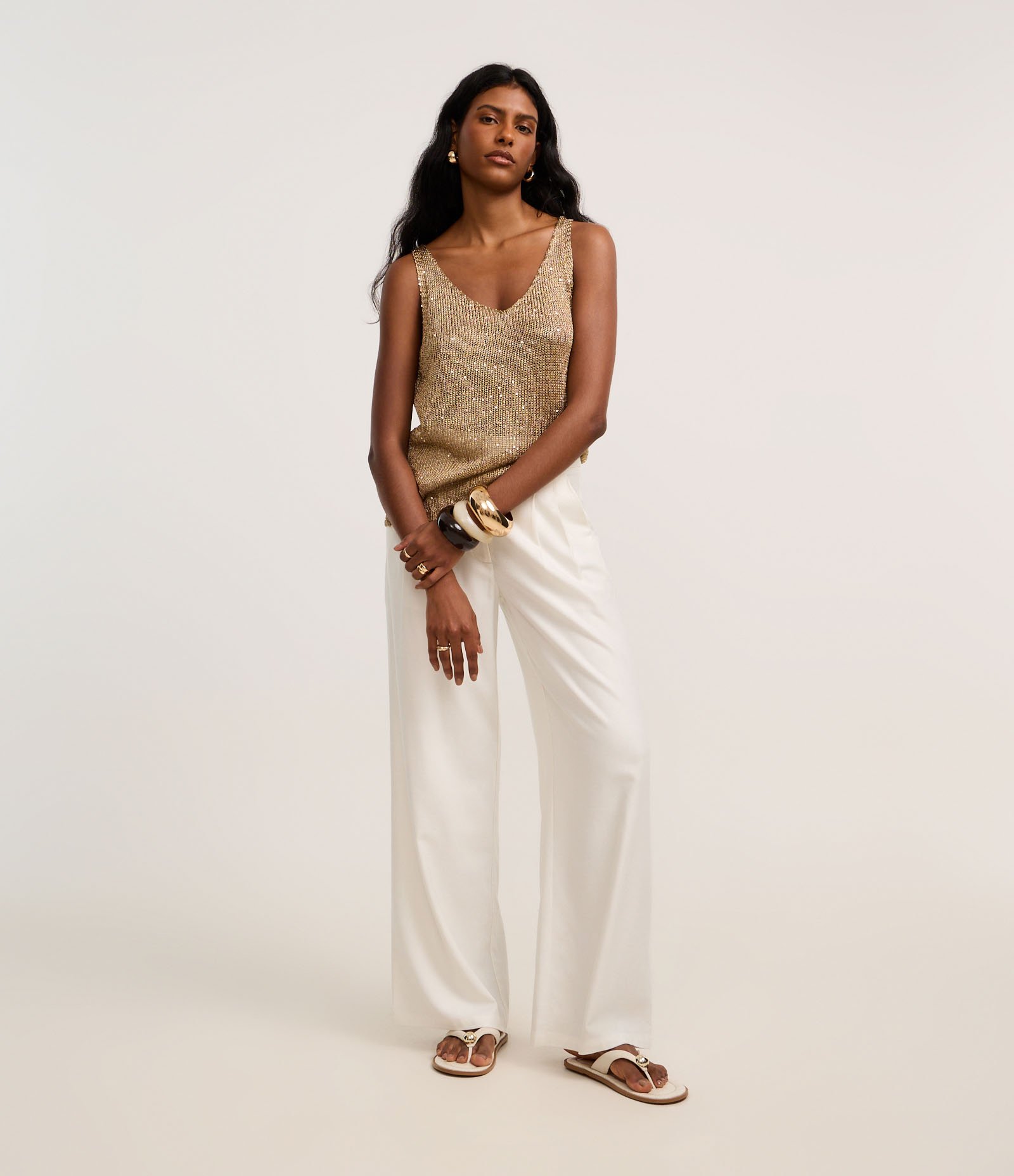 Blusa em Tricô com Fios e Paetês Metalizados Bege 2