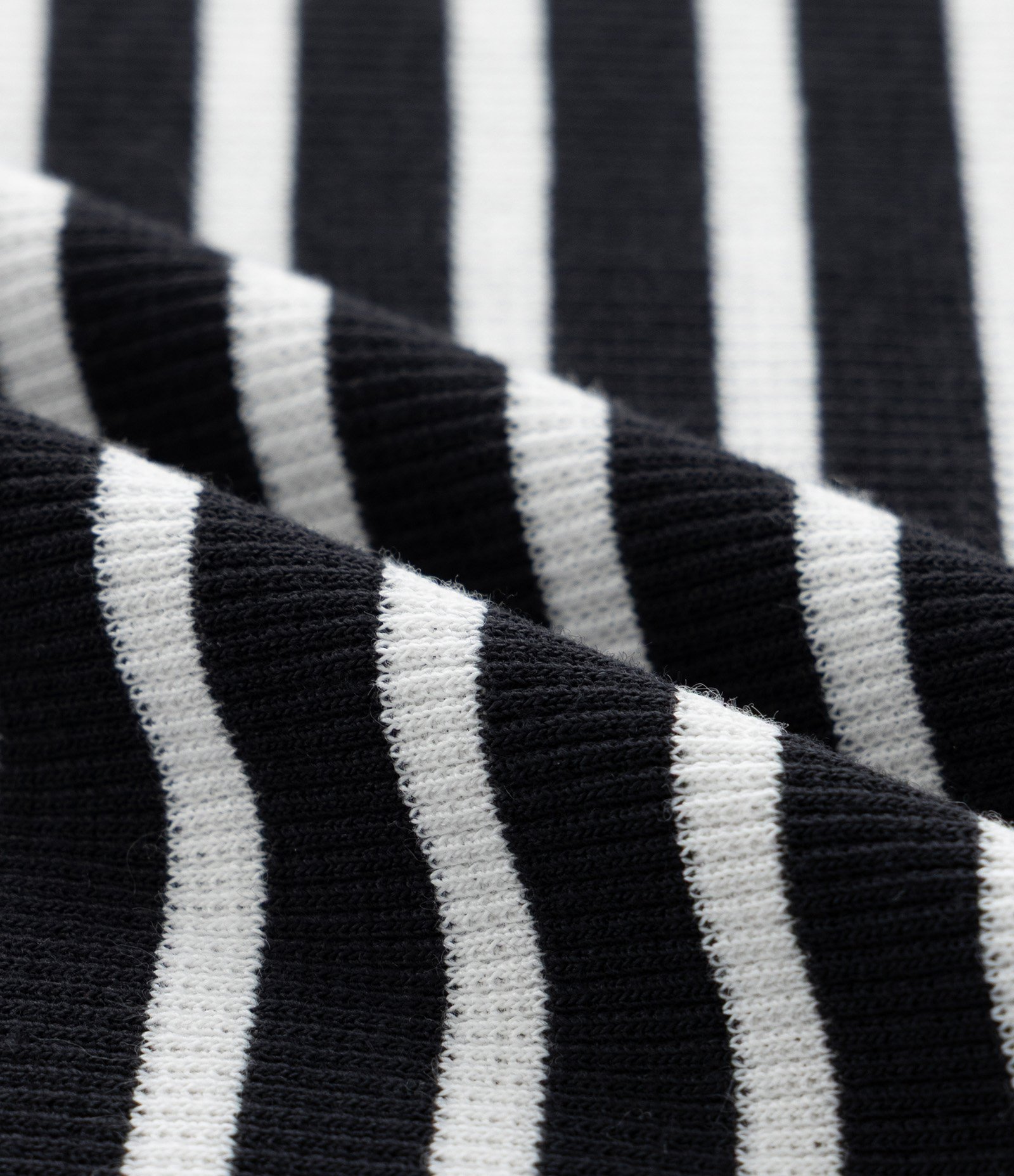 Blusa Regata em Ribana com Listras Curve & Plus Size Preto/Branco 7