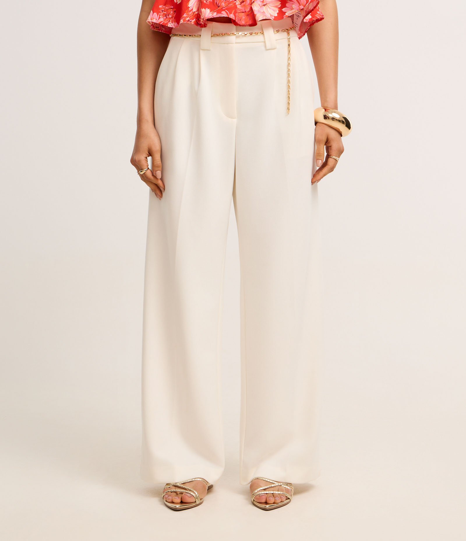 Calça Wide Leg em Crepe com Cinto Corrente Off White 4