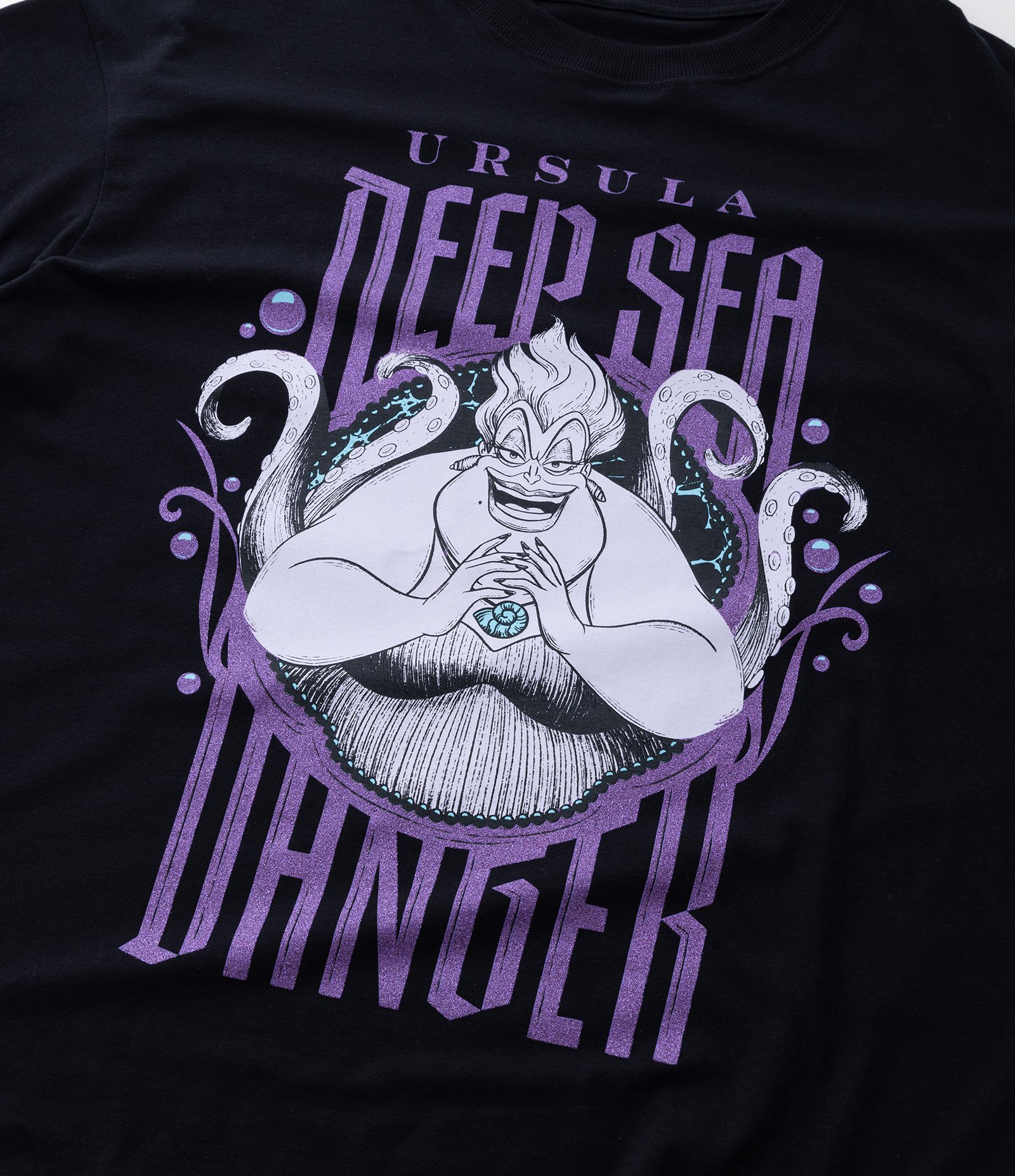 Camiseta Oversized Estampa Ursula Curve & Plus Size Preto 7