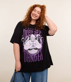 Camiseta Oversized Estampa Ursula Curve & Plus Size