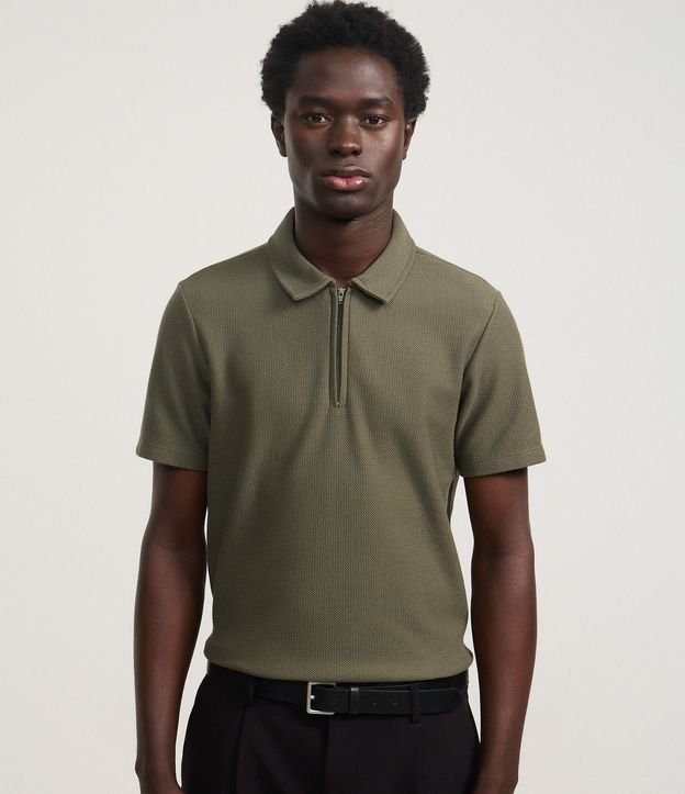 Camisa Polo Slim com Zíper na gola e Texturizada